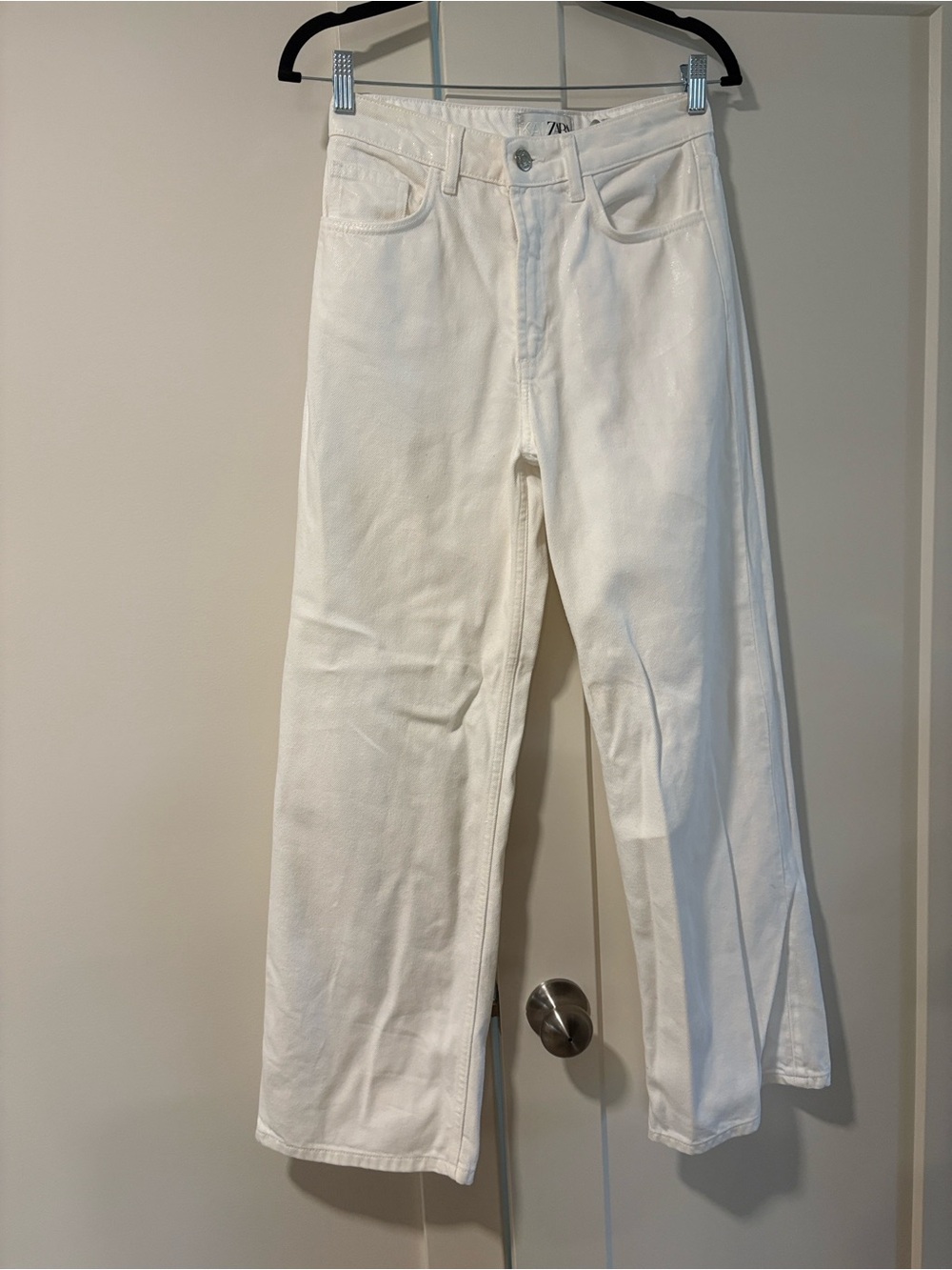 Zara x kaia coated baggy white wide leg jeans 6688/219/251/34